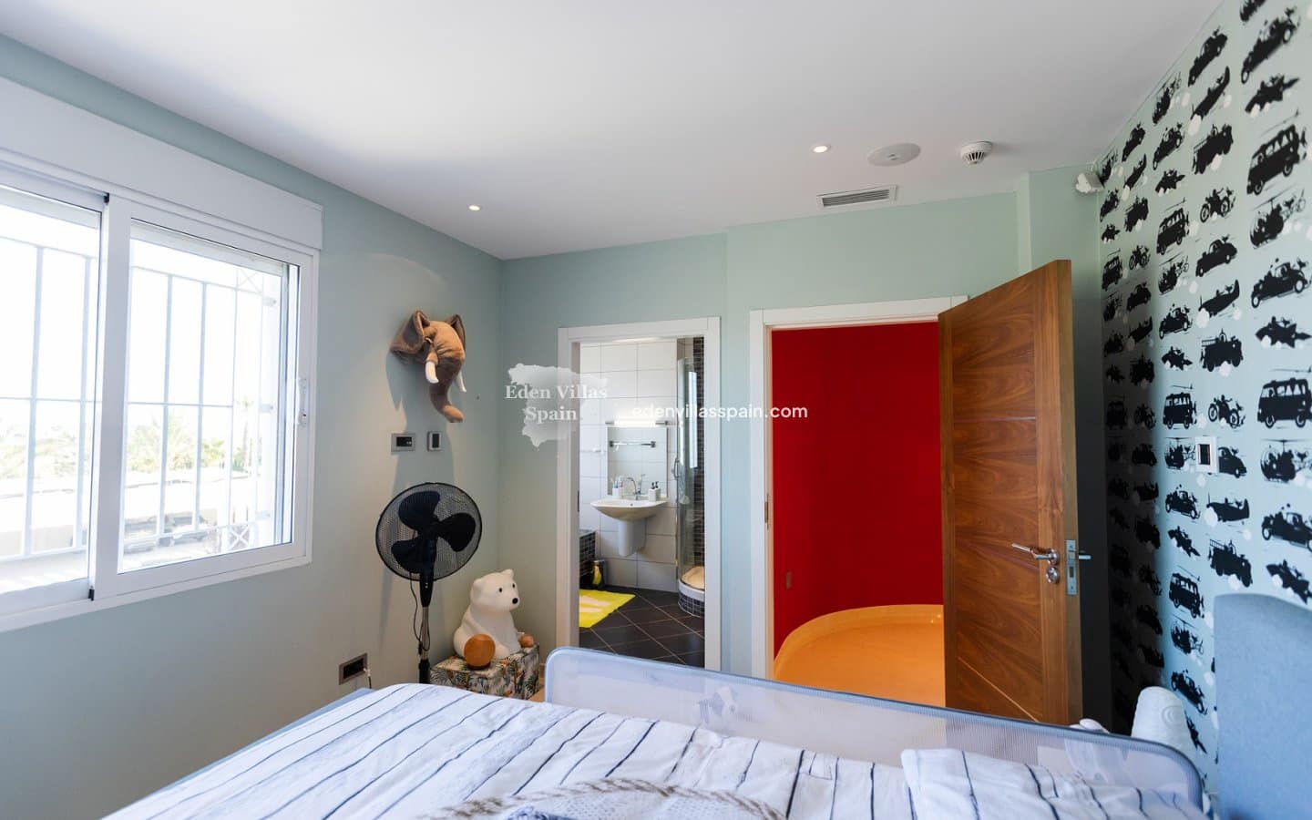 9 soveværelse Finca/Landehus til salg i Santa Pola med swimmingpool - € 2.000.000 (Ref: 9009359)