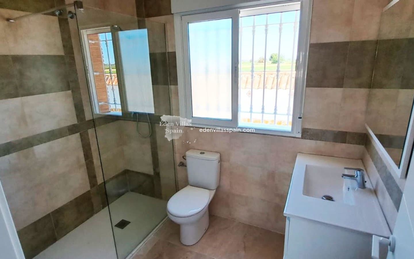 3 sovrum Finca/Hus på landet till salu i Catral - 365 000 € (Ref: 9013296)