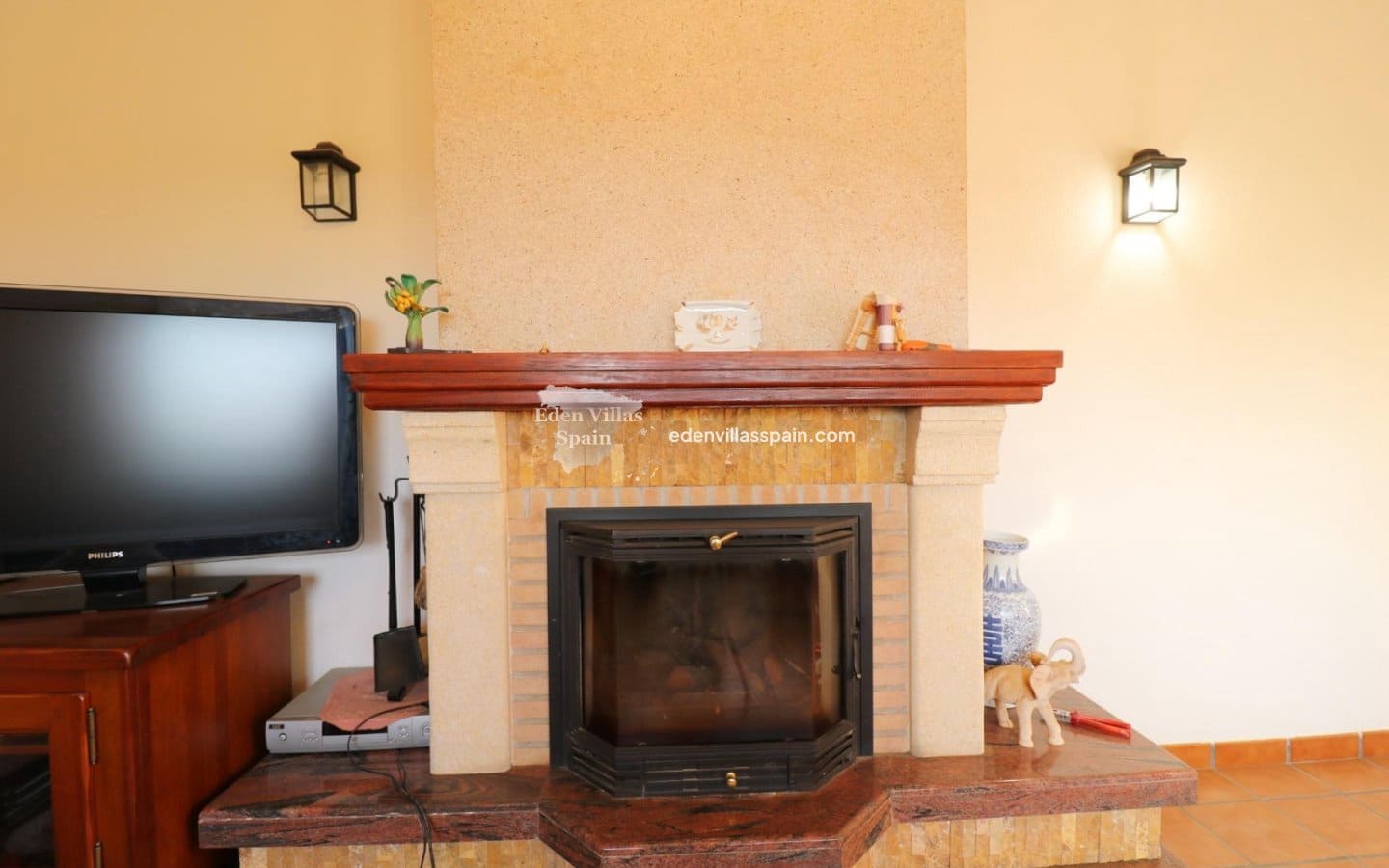 5 bedroom Finca/Country House for sale in Alicante / Alacant city - € 380,000 (Ref: 9027223)