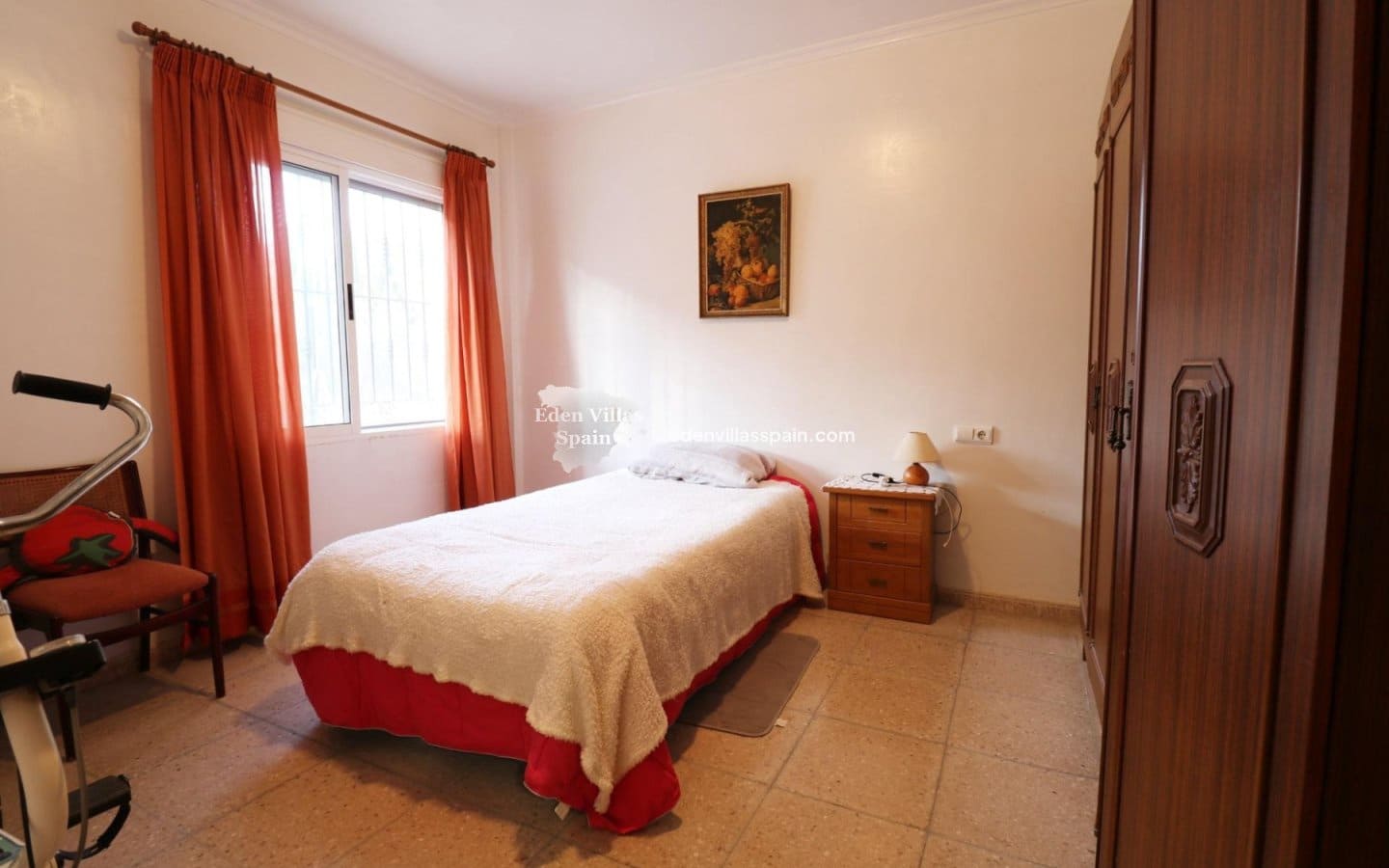 5 bedroom Finca/Country House for sale in Alicante / Alacant city - € 380,000 (Ref: 9027223)