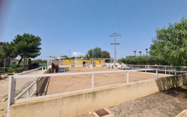 4 soveværelse Finca/Landehus til salg i La Marina, Elche / Elx - € 459.950 (Ref: 9037035)