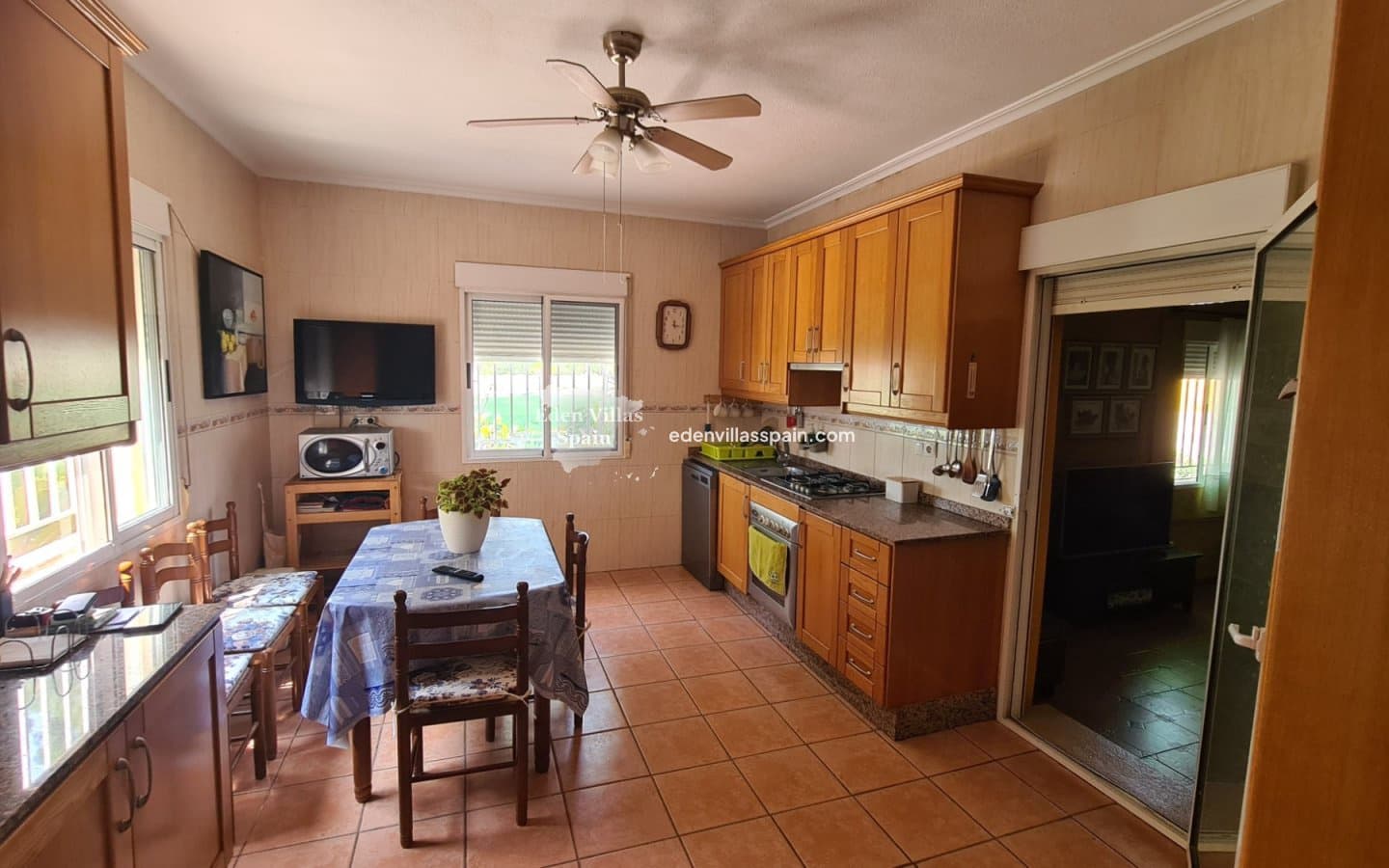 4 soveværelse Finca/Landehus til salg i La Marina - € 459.950 (Ref: 9037035)