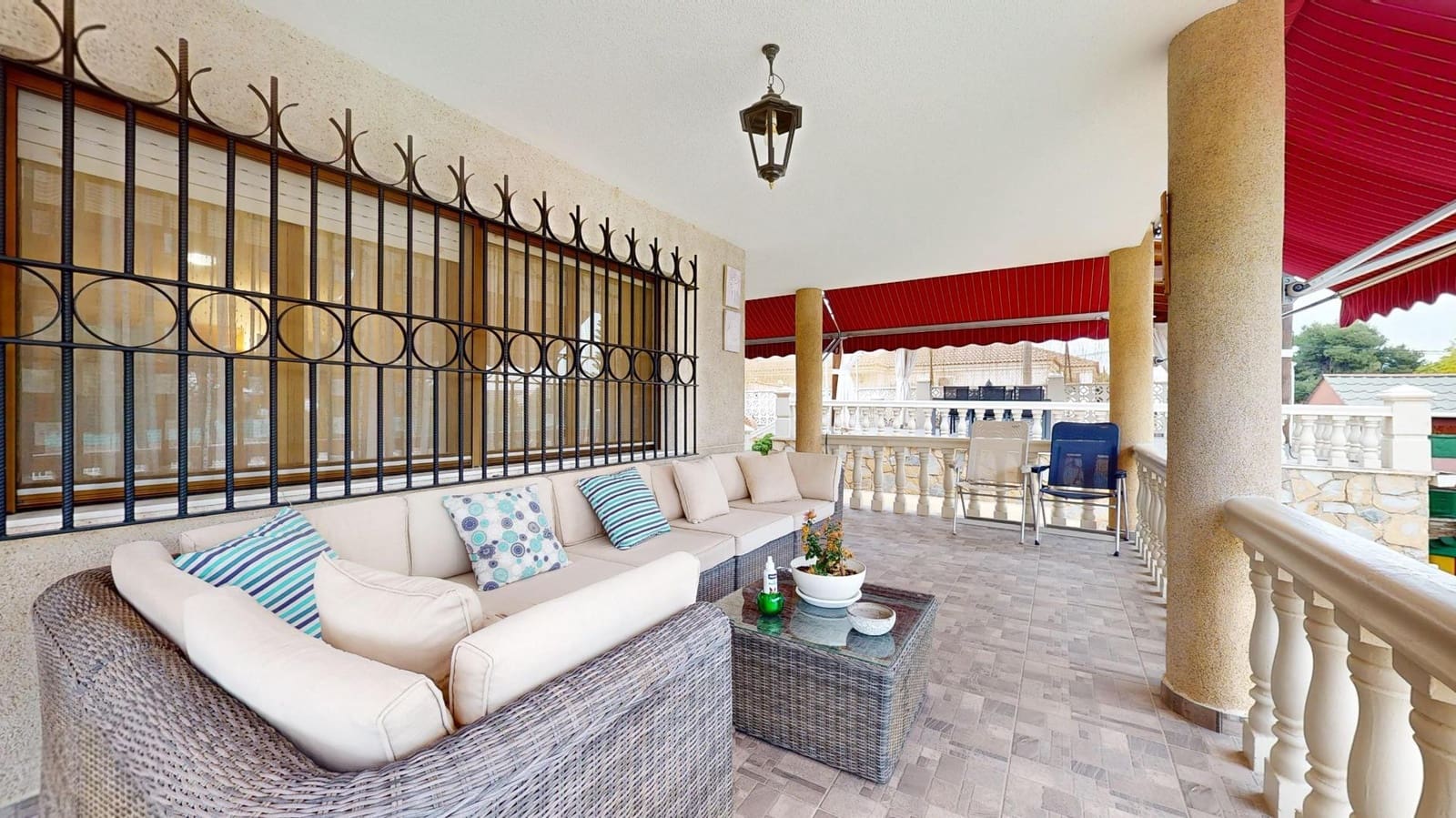 4 soveværelse Finca/Landehus til salg i Elche / Elx med swimmingpool - € 499.999 (Ref: 9050038)