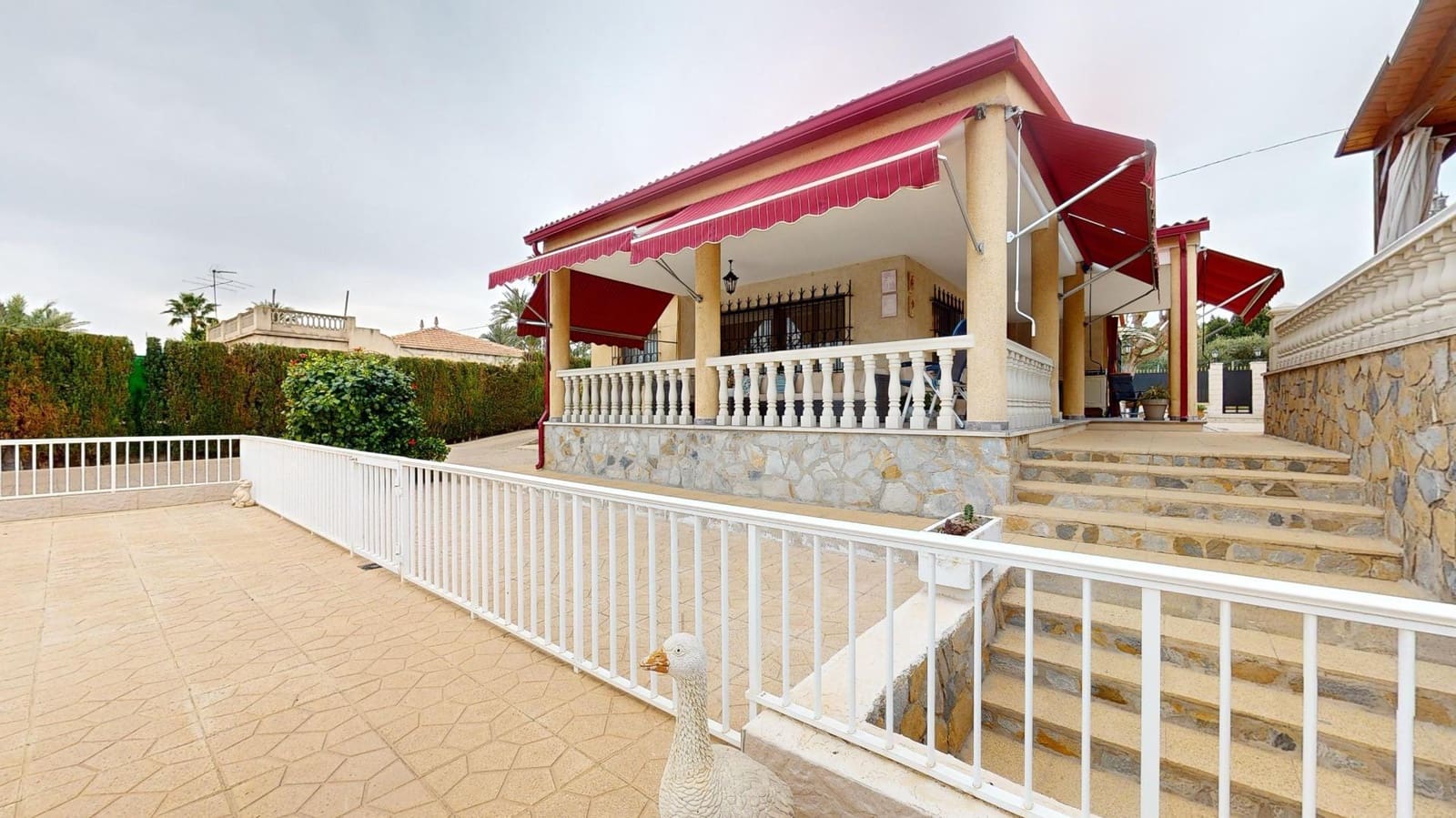 4 soveværelse Finca/Landehus til salg i Elche / Elx med swimmingpool - € 499.999 (Ref: 9050038)