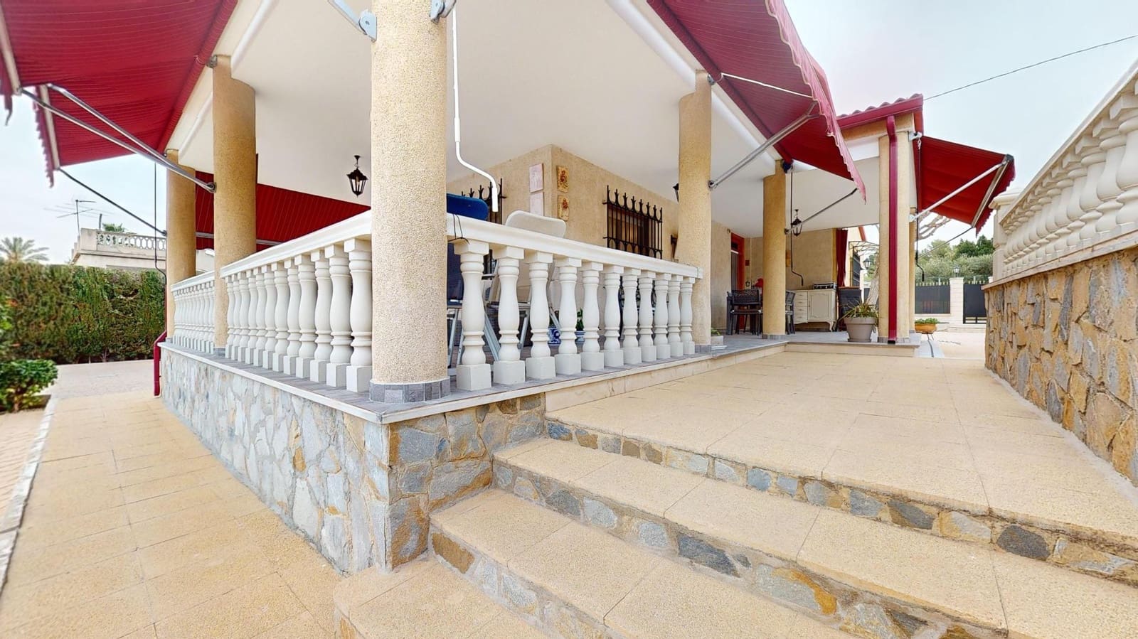 4 soveværelse Finca/Landehus til salg i Elche / Elx med swimmingpool - € 499.999 (Ref: 9050038)