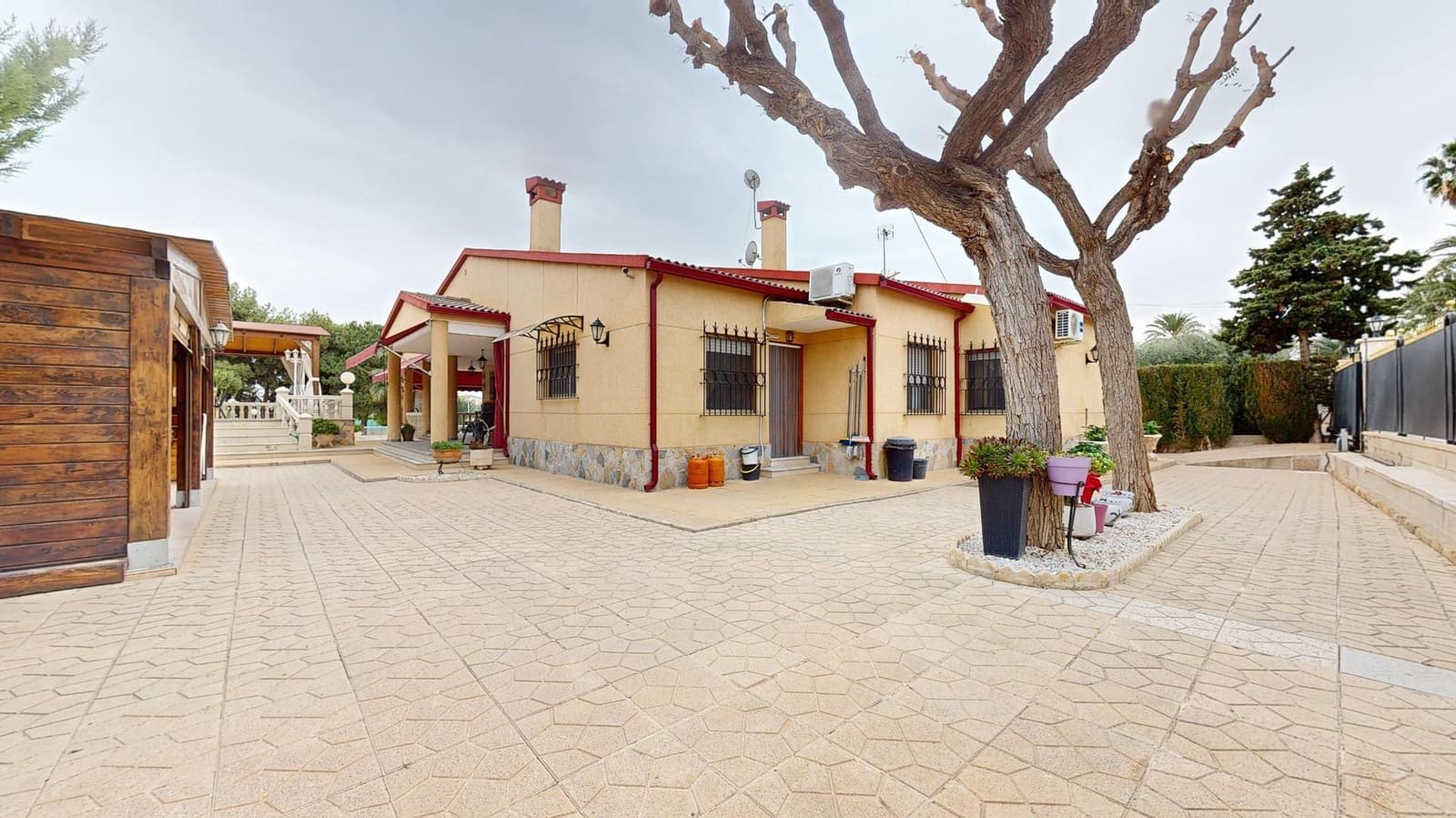 4 soveværelse Finca/Landehus til salg i Elche / Elx med swimmingpool - € 499.999 (Ref: 9050038)