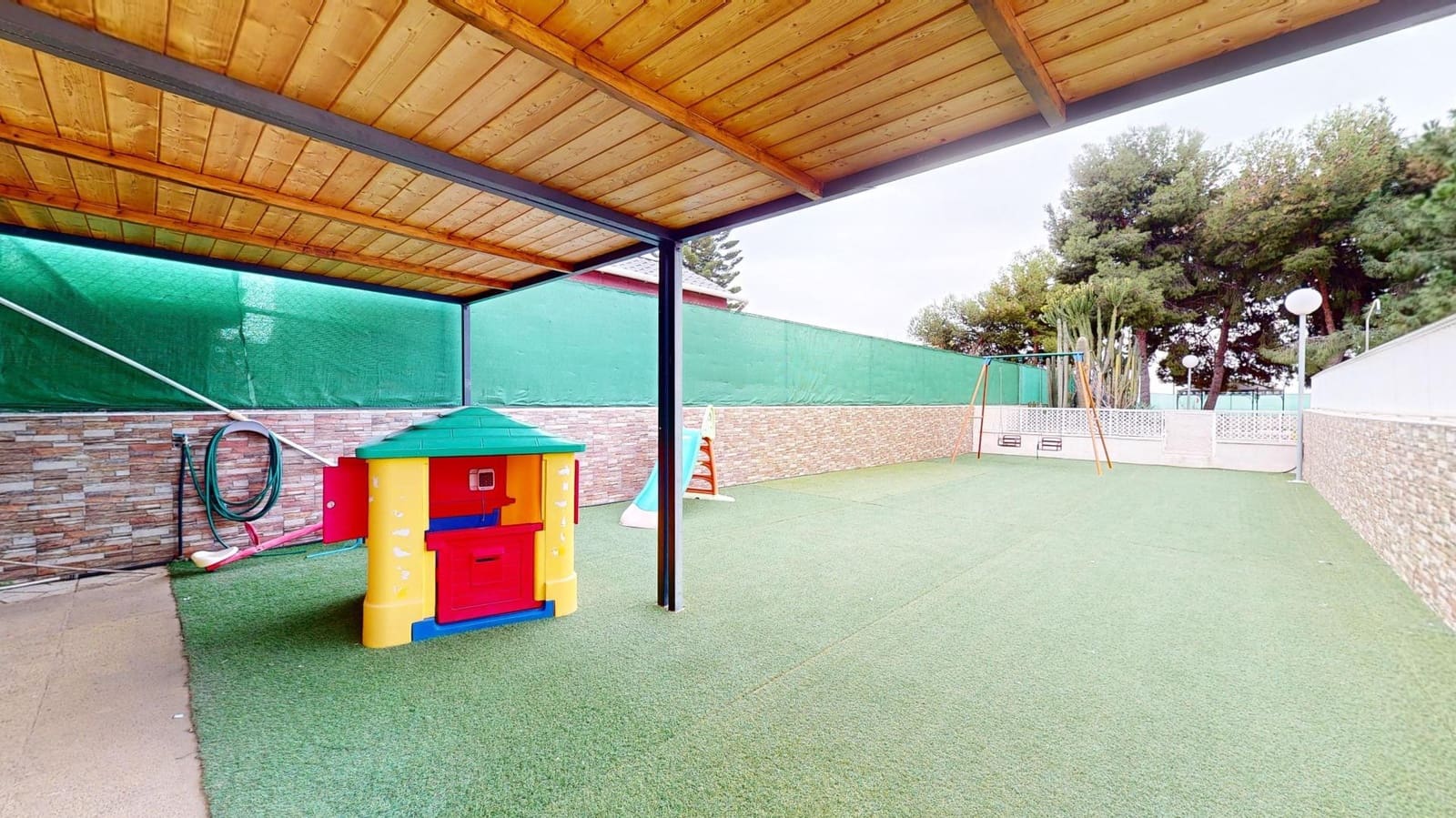 4 soveværelse Finca/Landehus til salg i Elche / Elx med swimmingpool - € 499.999 (Ref: 9050038)