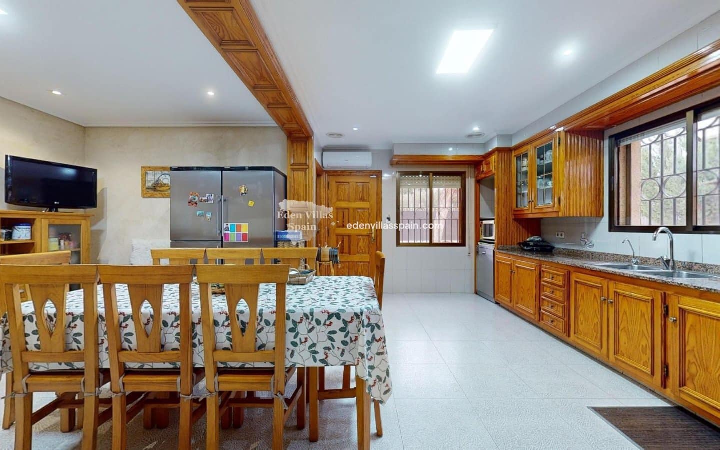 4 slaapkamer Finca/Landhuis te koop in Alicante stad met zwembad - € 499.999 (Ref: 9050040)