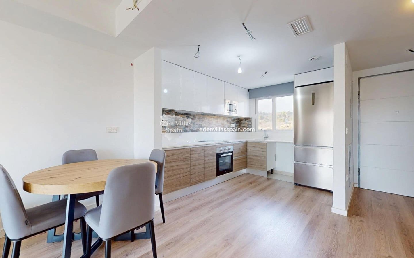 3 soveværelse Bungalow til salg i Monforte del Cid med swimmingpool - € 314.000 (Ref: 9051743)