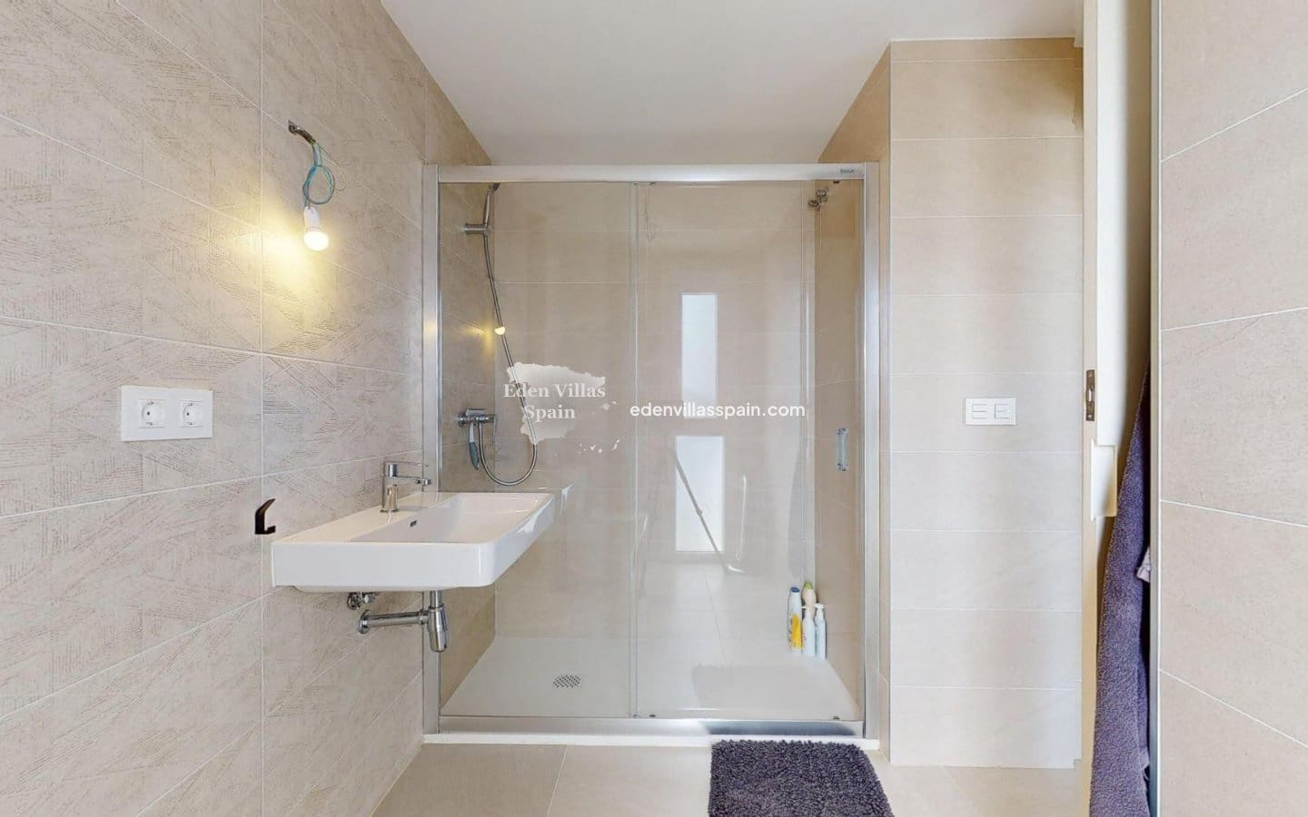 3 soveværelse Bungalow til salg i Monforte del Cid med swimmingpool - € 314.000 (Ref: 9051743)