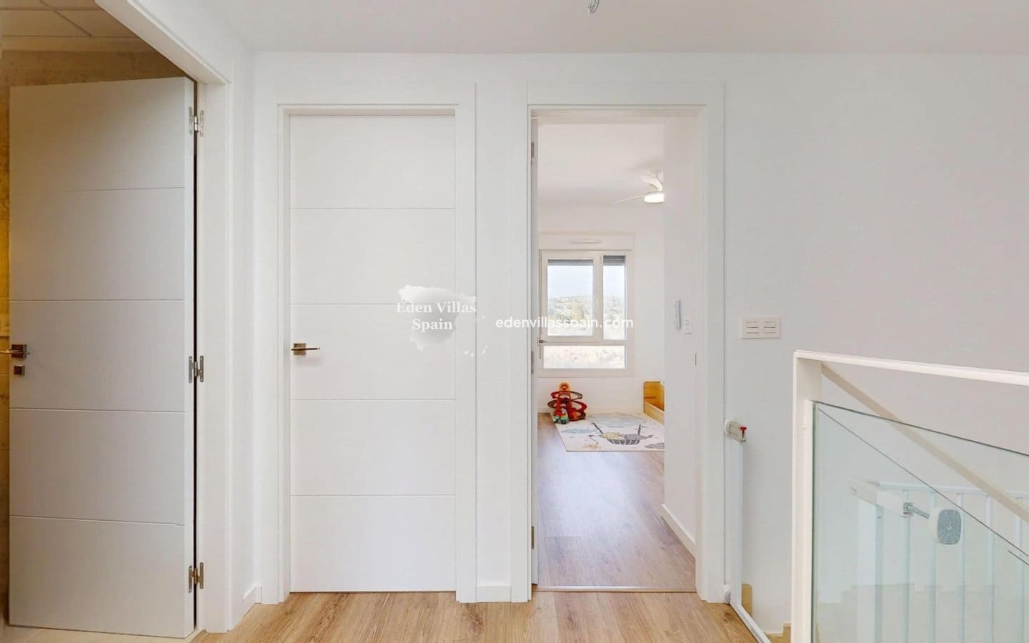 3 soveværelse Bungalow til salg i Alicante by med swimmingpool - € 314.000 (Ref: 9051744)