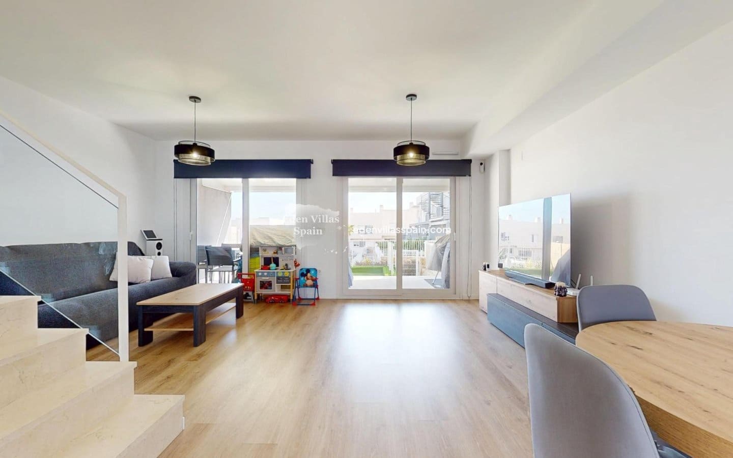 3 soveværelse Bungalow til salg i Alicante by med swimmingpool - € 314.000 (Ref: 9051744)