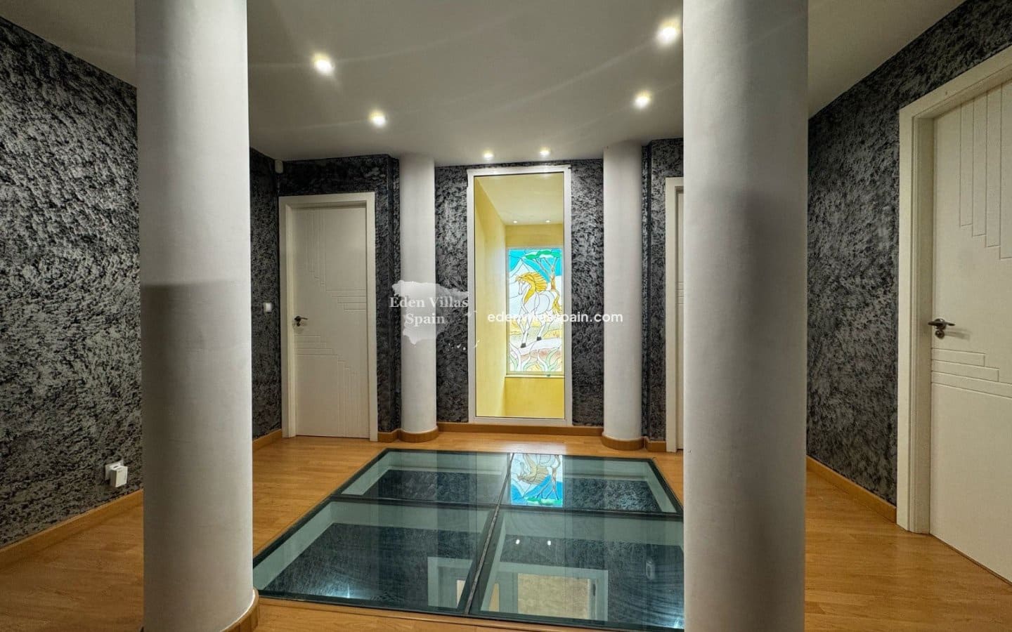 7 bedroom Villa for sale in Alicante / Alacant city with pool - € 440,000 (Ref: 9058300)