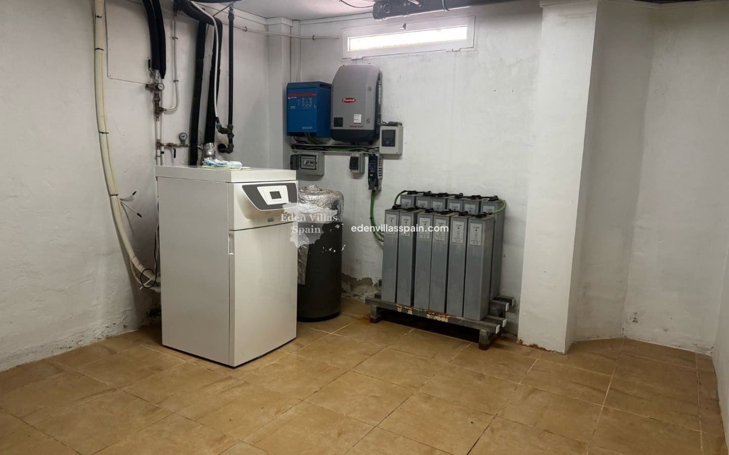 7 bedroom Villa for sale in Alicante / Alacant city with pool - € 440,000 (Ref: 9058300)