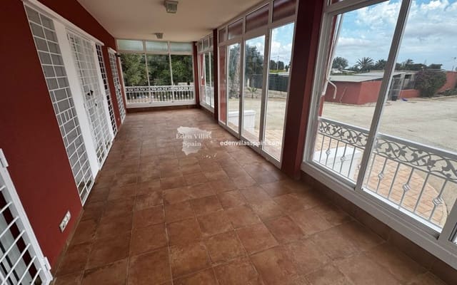 7 soveværelse Villa til salg i Alicante by med swimmingpool - € 440.000 (Ref: 9058300)