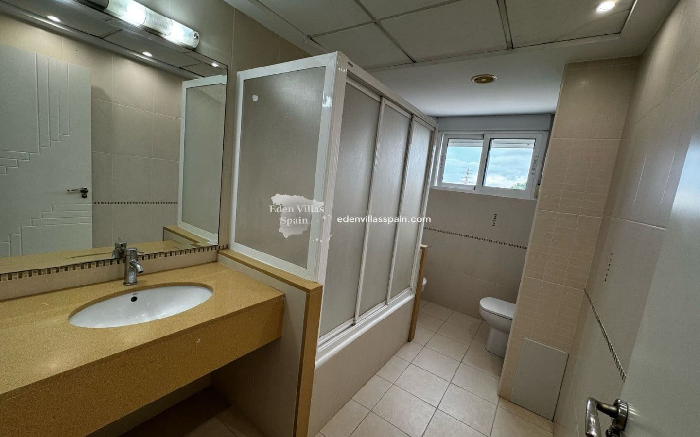 7 bedroom Villa for sale in Alicante / Alacant city with pool - € 440,000 (Ref: 9058300)