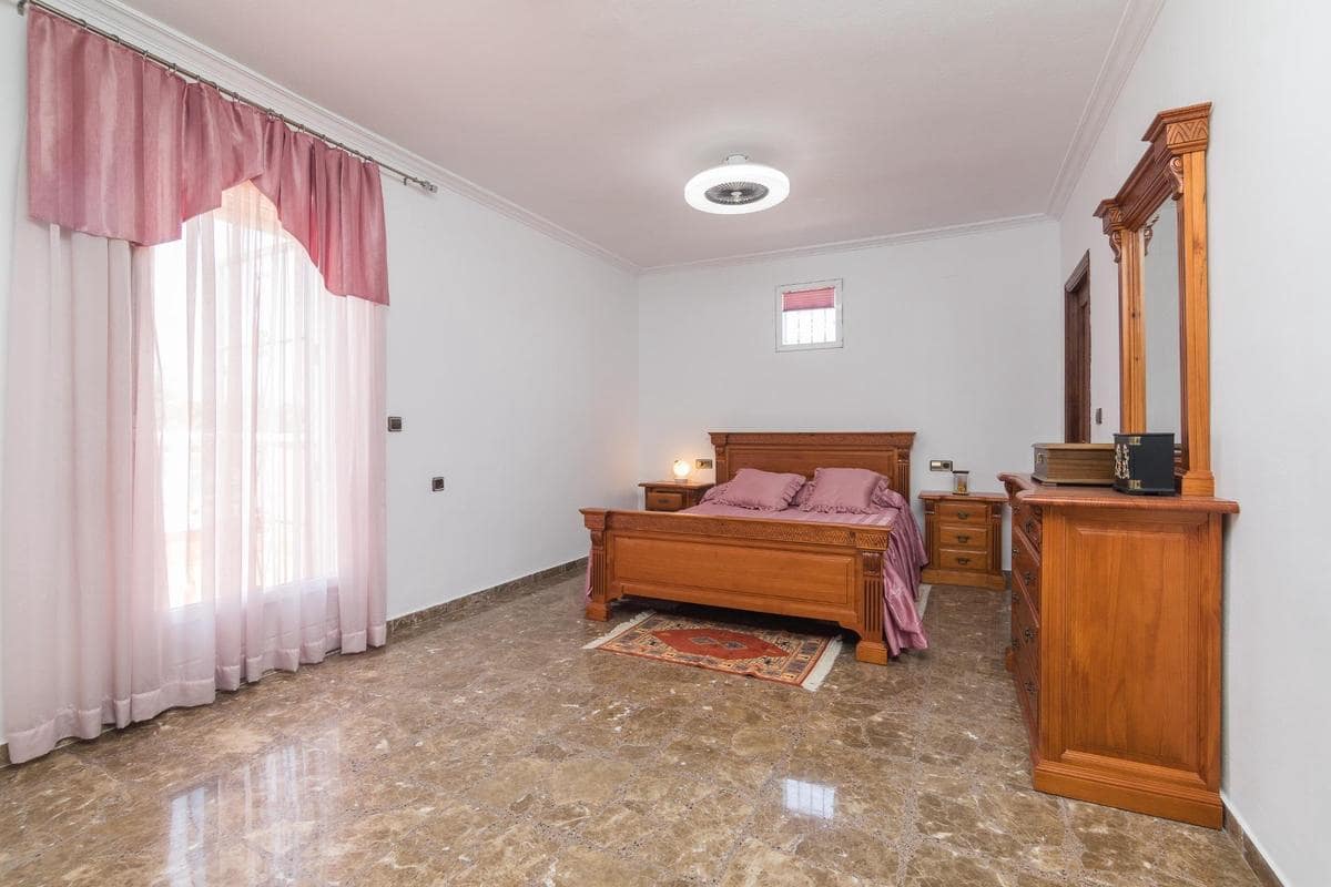 5 slaapkamer Finca/Landhuis te koop in Alicante stad met zwembad - € 420.000 (Ref: 9060034)