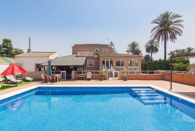 5 soveværelse Finca/Landehus til salg i Alicante by med swimmingpool - € 420.000 (Ref: 9060034)
