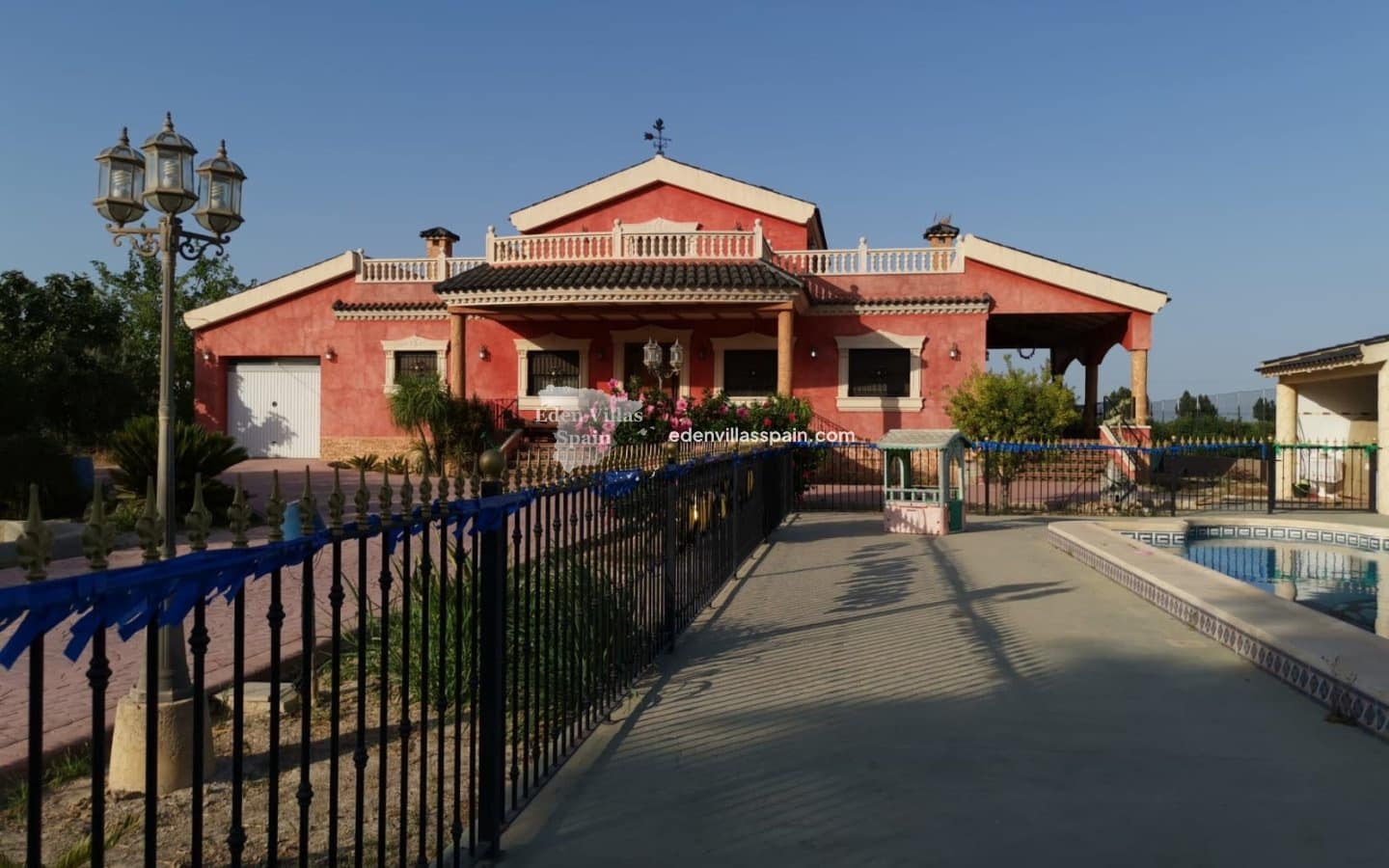 4 bedroom Finca/Country House for sale in Alicante / Alacant city with pool - € 450,000 (Ref: 9075966)