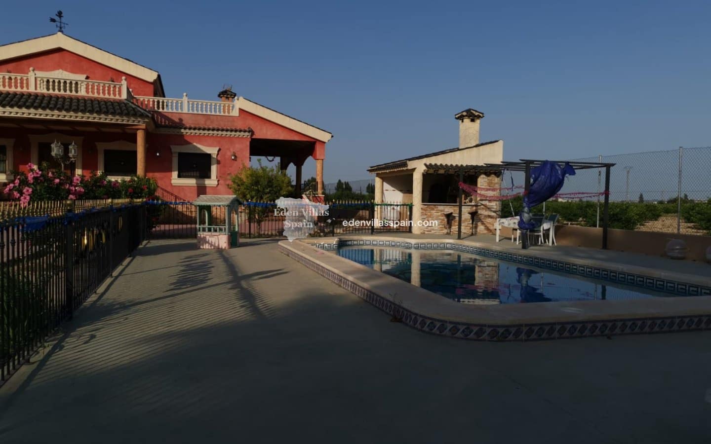 4 bedroom Finca/Country House for sale in Alicante / Alacant city with pool - € 450,000 (Ref: 9075966)