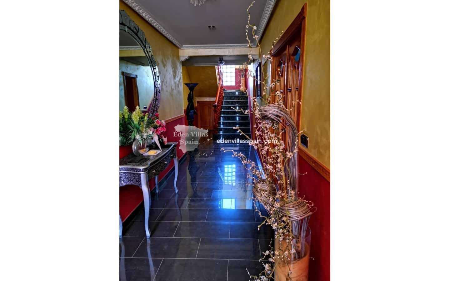 4 bedroom Finca/Country House for sale in Alicante / Alacant city with pool - € 450,000 (Ref: 9075966)