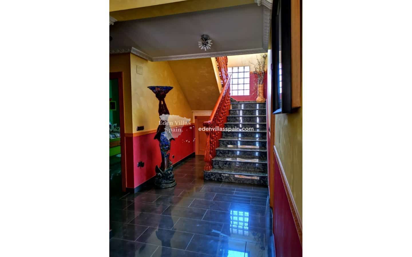 4 bedroom Finca/Country House for sale in Alicante / Alacant city with pool - € 450,000 (Ref: 9075966)