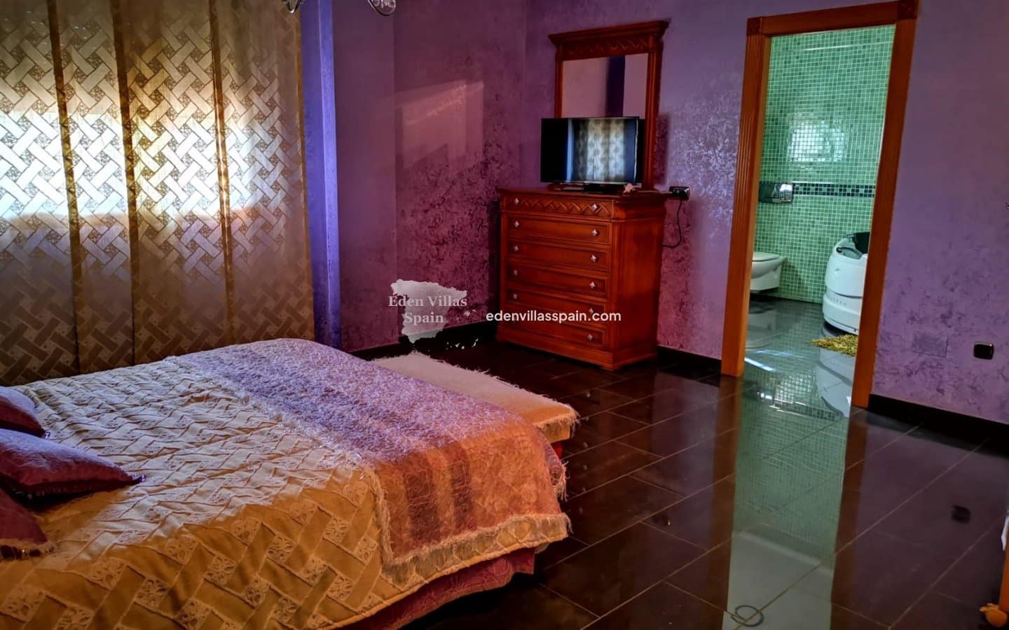 4 bedroom Finca/Country House for sale in Alicante / Alacant city with pool - € 450,000 (Ref: 9075966)