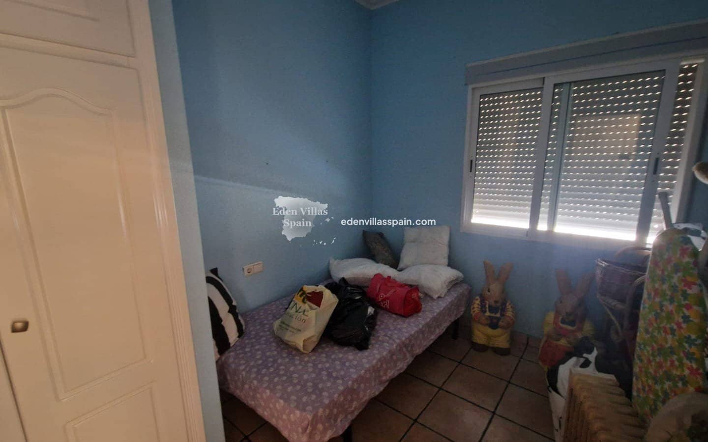 8 bedroom Villa for sale in San Fulgencio with pool - € 379,900 (Ref: 9096233)