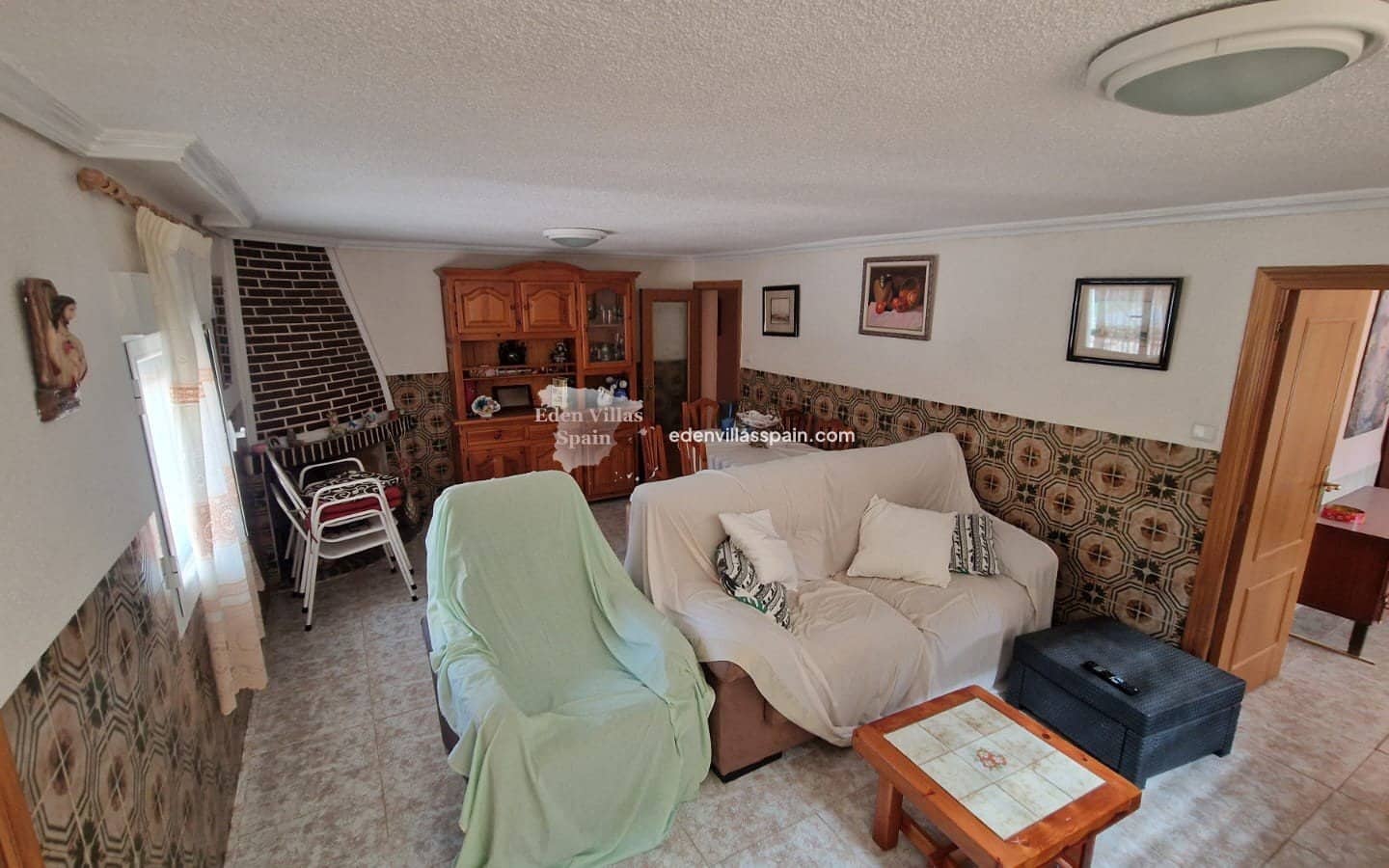 8 bedroom Villa for sale in San Fulgencio with pool - € 379,900 (Ref: 9096233)