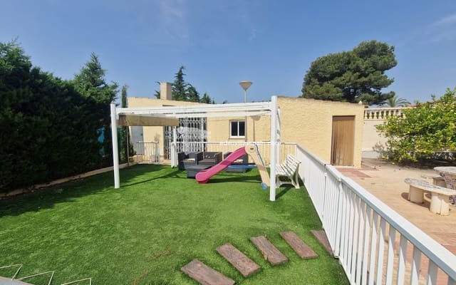 8 makuuhuone Huvila myytävänä paikassa San Fulgencio mukana uima-altaan - 379 900 € (Ref: 9096233)