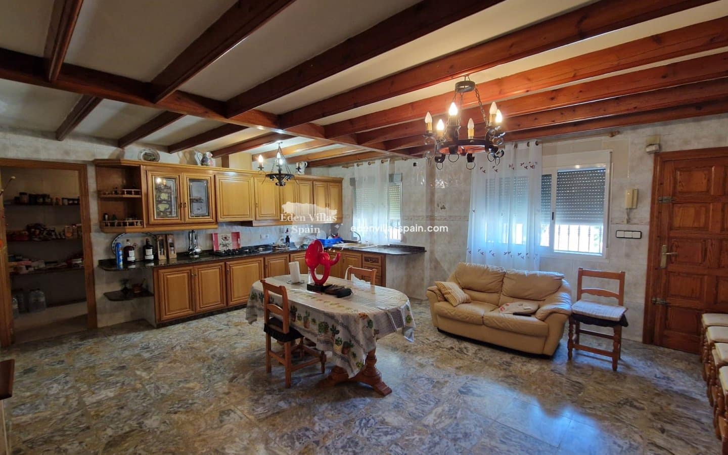 4 soverom Finca/Herregård til salgs i Alicante by med svømmebasseng - € 450 000 (Ref: 9096246)