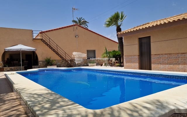 4 Zimmer Villa zu verkaufen in Elche / Elx mit Pool - 450.000 € (Ref: 9096247)