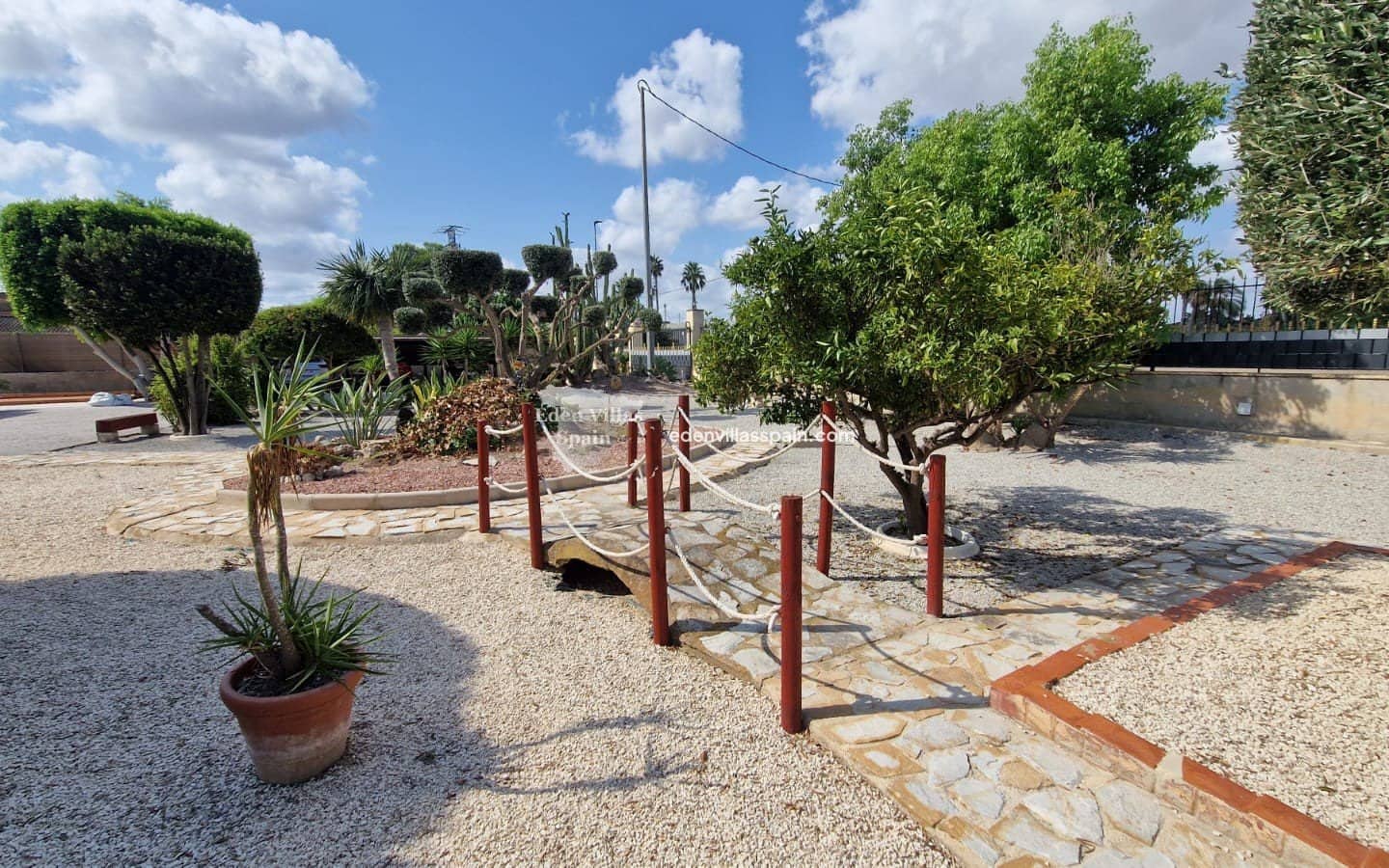 3 soverom Finca/Herregård til salgs i Catral med svømmebasseng - € 424 995 (Ref: 9160554)