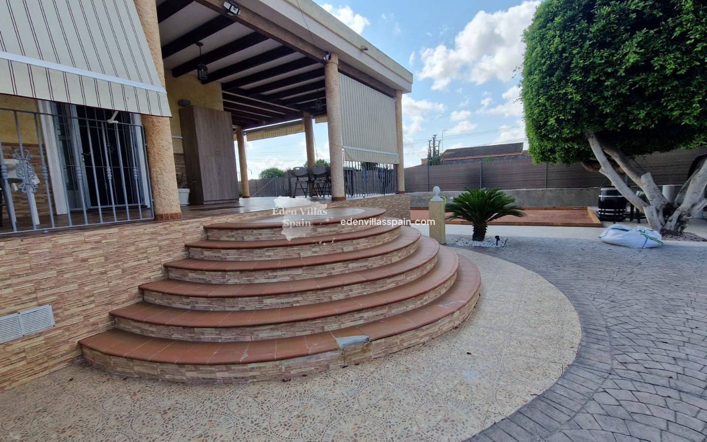 3 soveværelse Finca/Landehus til salg i Alicante by med swimmingpool - € 424.995 (Ref: 9160603)