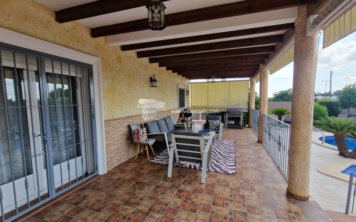 3 soveværelse Finca/Landehus til salg i Alicante by med swimmingpool - € 424.995 (Ref: 9160603)