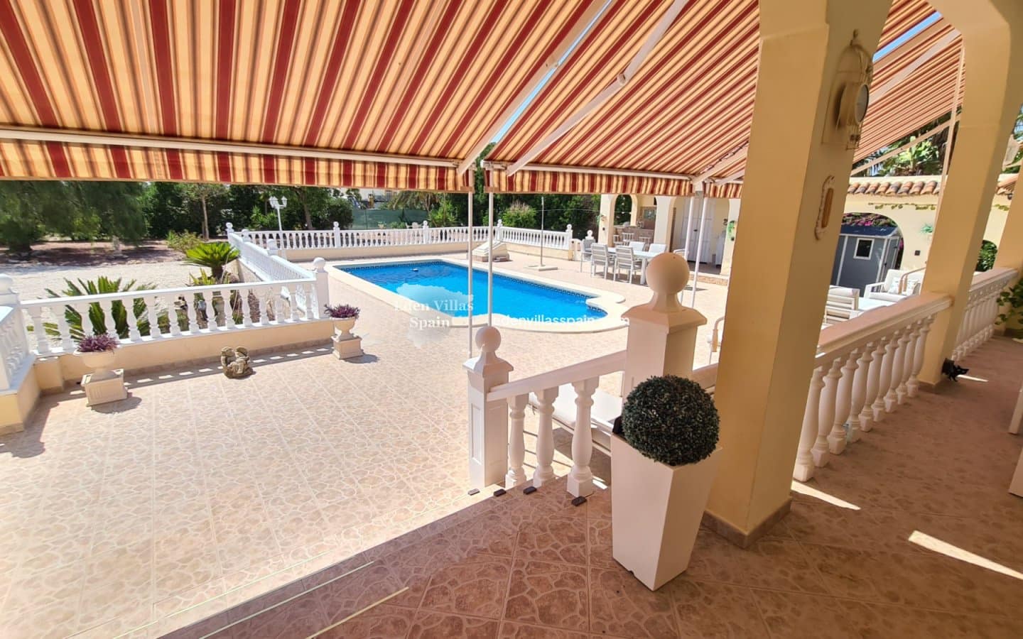 3 sypialnia Finka/Dom wiejski na sprzedaż w Catral z basenem - 450 000 € (Ref: 9168990)