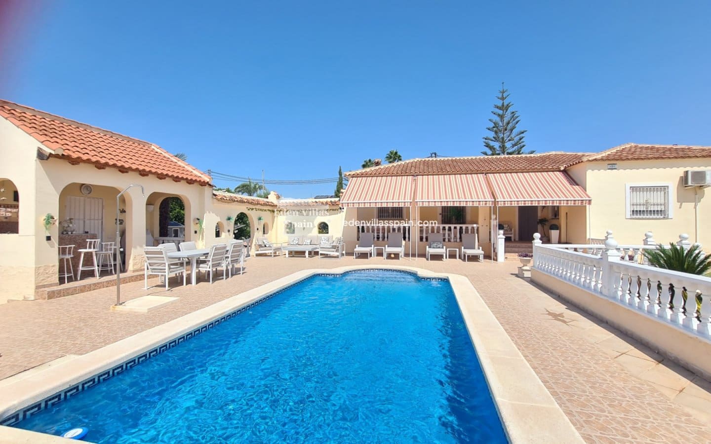 3 sypialnia Finka/Dom wiejski na sprzedaż w Catral z basenem - 450 000 € (Ref: 9168990)