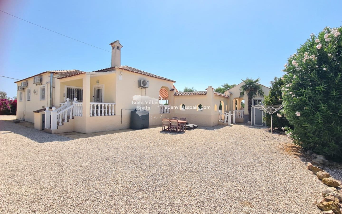 3 sypialnia Finka/Dom wiejski na sprzedaż w Catral z basenem - 450 000 € (Ref: 9168990)