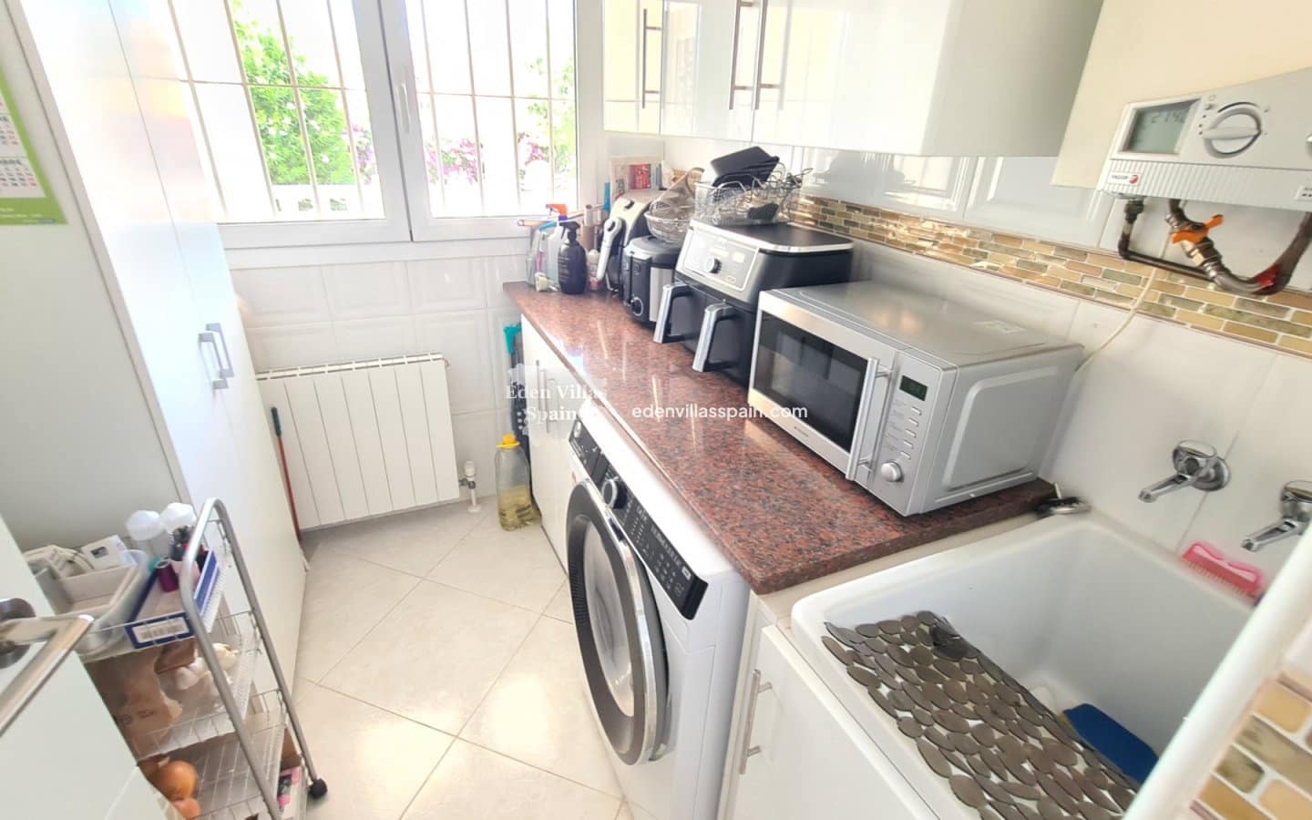 3 soveværelse Finca/Landehus til salg i Alicante by med swimmingpool - € 450.000 (Ref: 9168991)