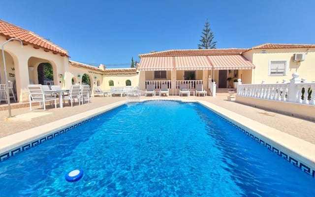 3 bedroom Finca/Country House for sale in Alicante / Alacant city with pool - € 450,000 (Ref: 9168991)