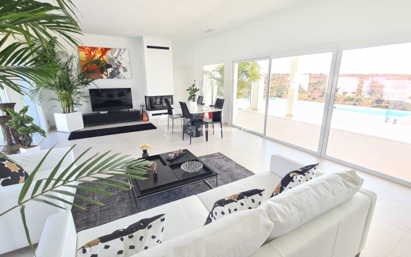 6 makuuhuone Huvila myytävänä paikassa La Marina mukana uima-altaan - 1 590 000 € (Ref: 9175087)