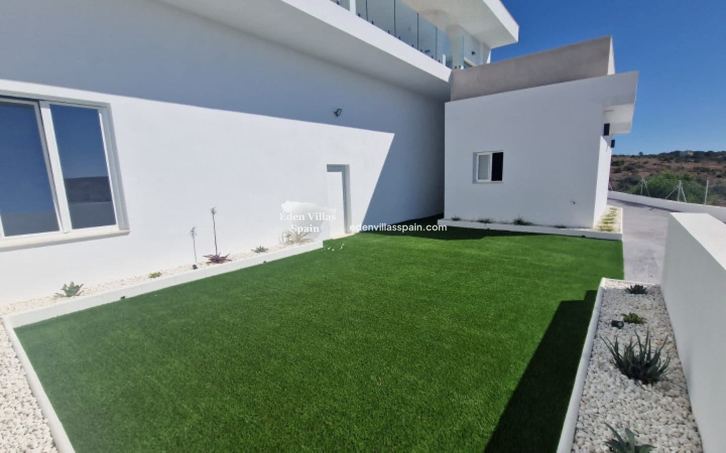 6 slaapkamer Villa te koop in Guardamar del Segura met zwembad - € 1.590.000 (Ref: 9175163)