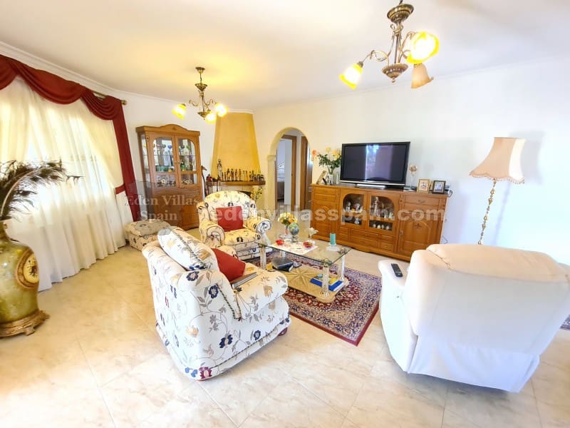 3 sypialnia Finka/Dom wiejski na sprzedaż w Miasto Alicante / Alacant z basenem - 375 000 € (Ref: 9191876)