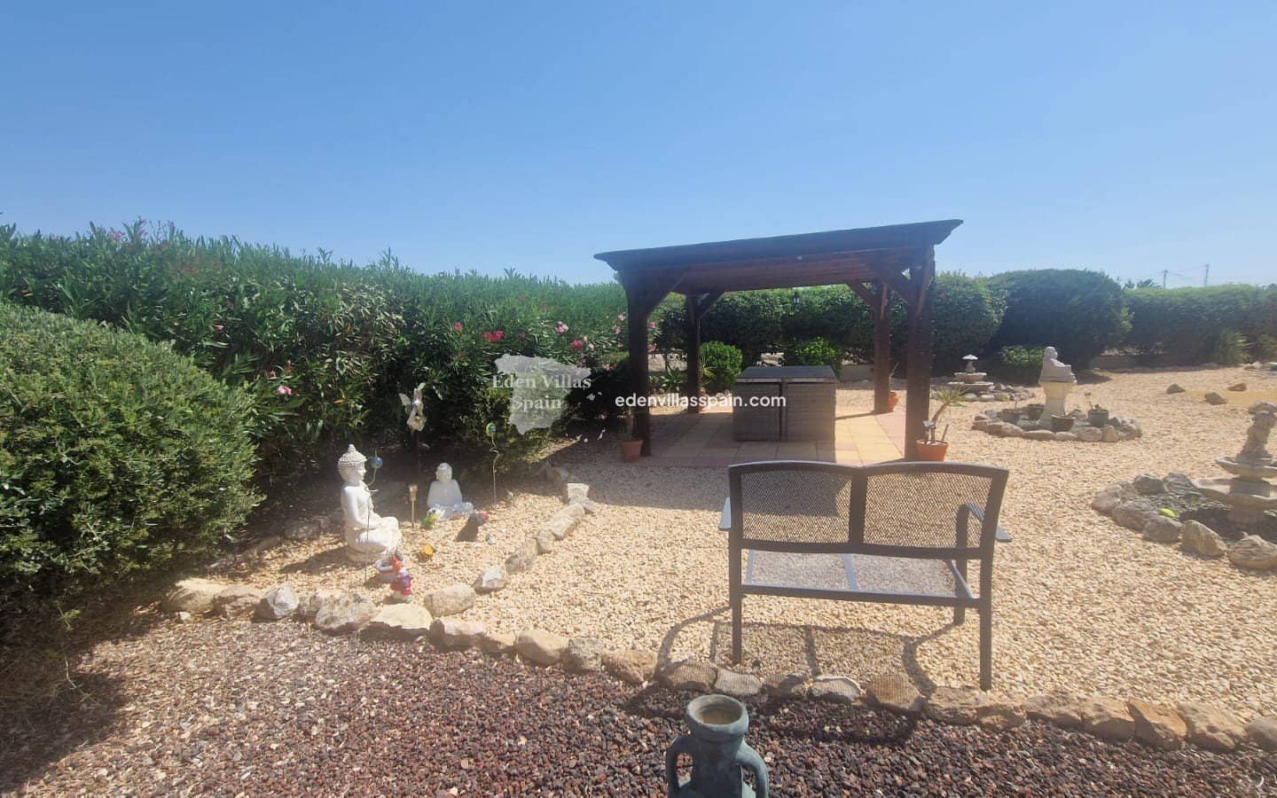 3 soveværelse Villa til salg i Catral med swimmingpool - € 399.995 (Ref: 9203303)