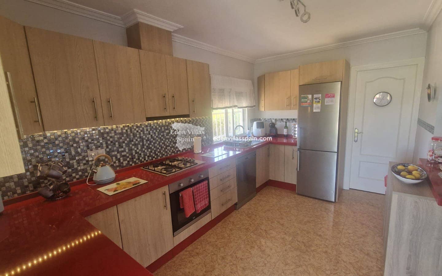 3 soveværelse Villa til salg i Catral med swimmingpool - € 399.995 (Ref: 9203303)