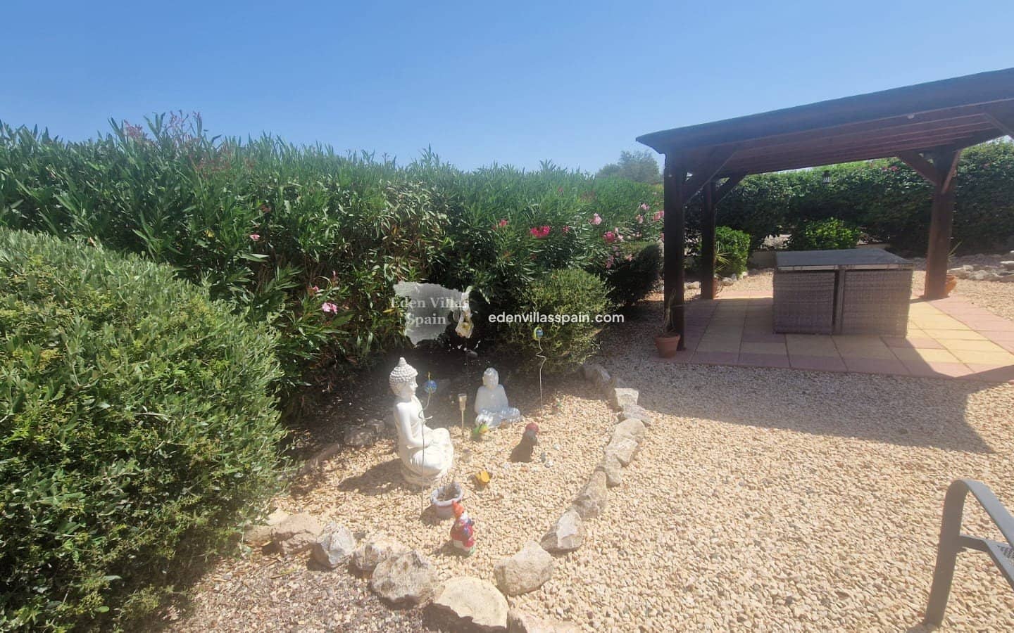 3 soveværelse Villa til salg i Catral med swimmingpool - € 399.995 (Ref: 9203303)