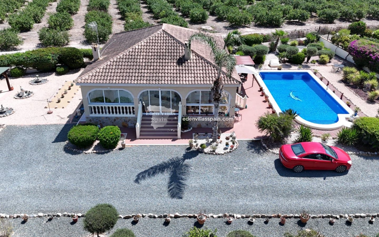 3 soveværelse Finca/Landehus til salg i Catral med swimmingpool - € 399.995 (Ref: 9203500)