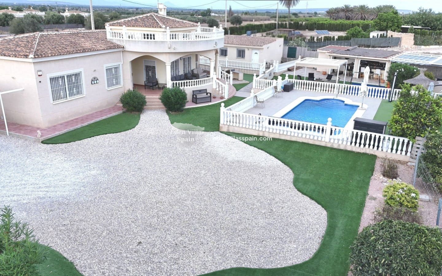 5 soveværelse Villa til salg i La Marina med swimmingpool garage - € 520.000 (Ref: 9207787)