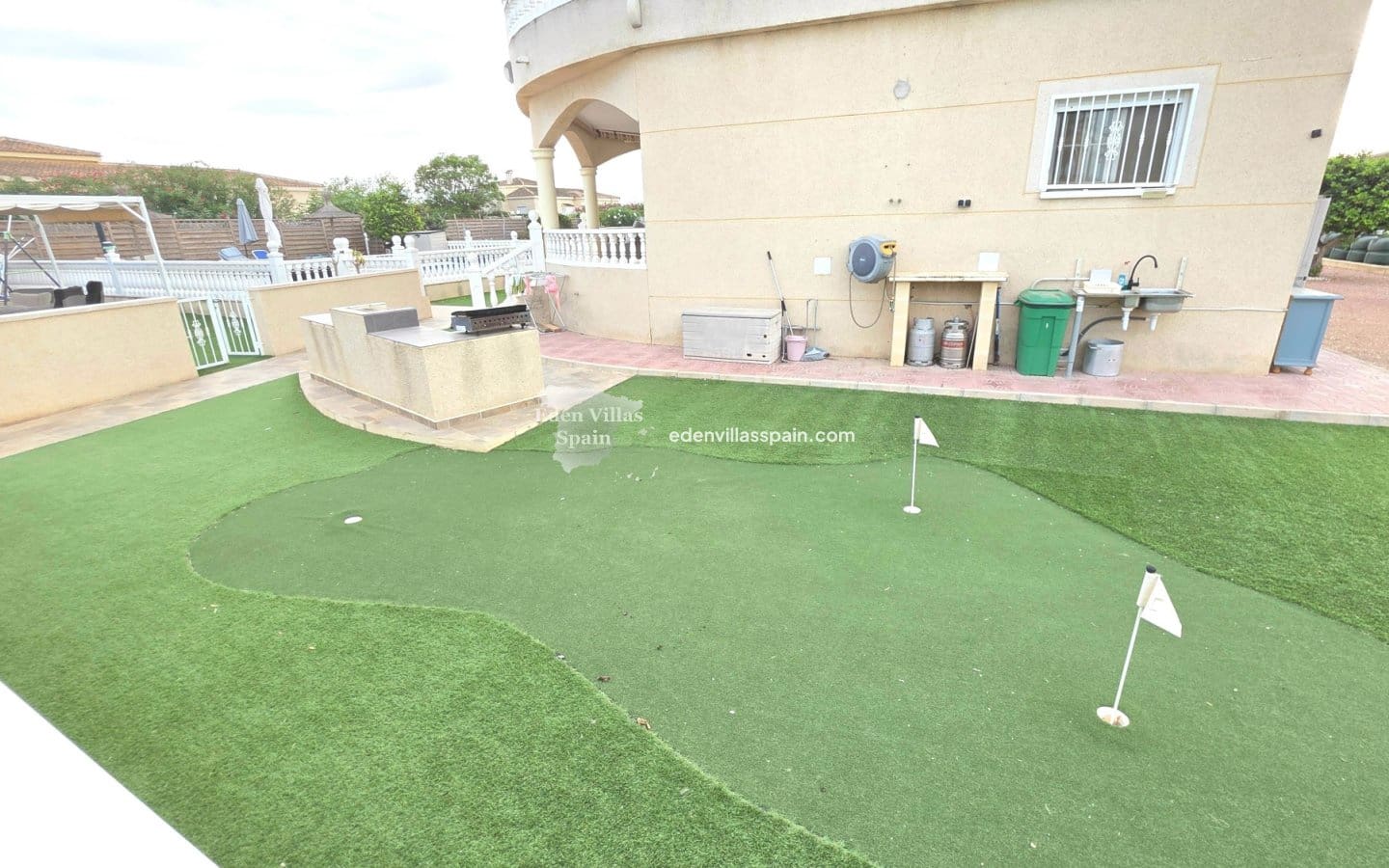 5 soveværelse Villa til salg i La Marina med swimmingpool garage - € 520.000 (Ref: 9207790)