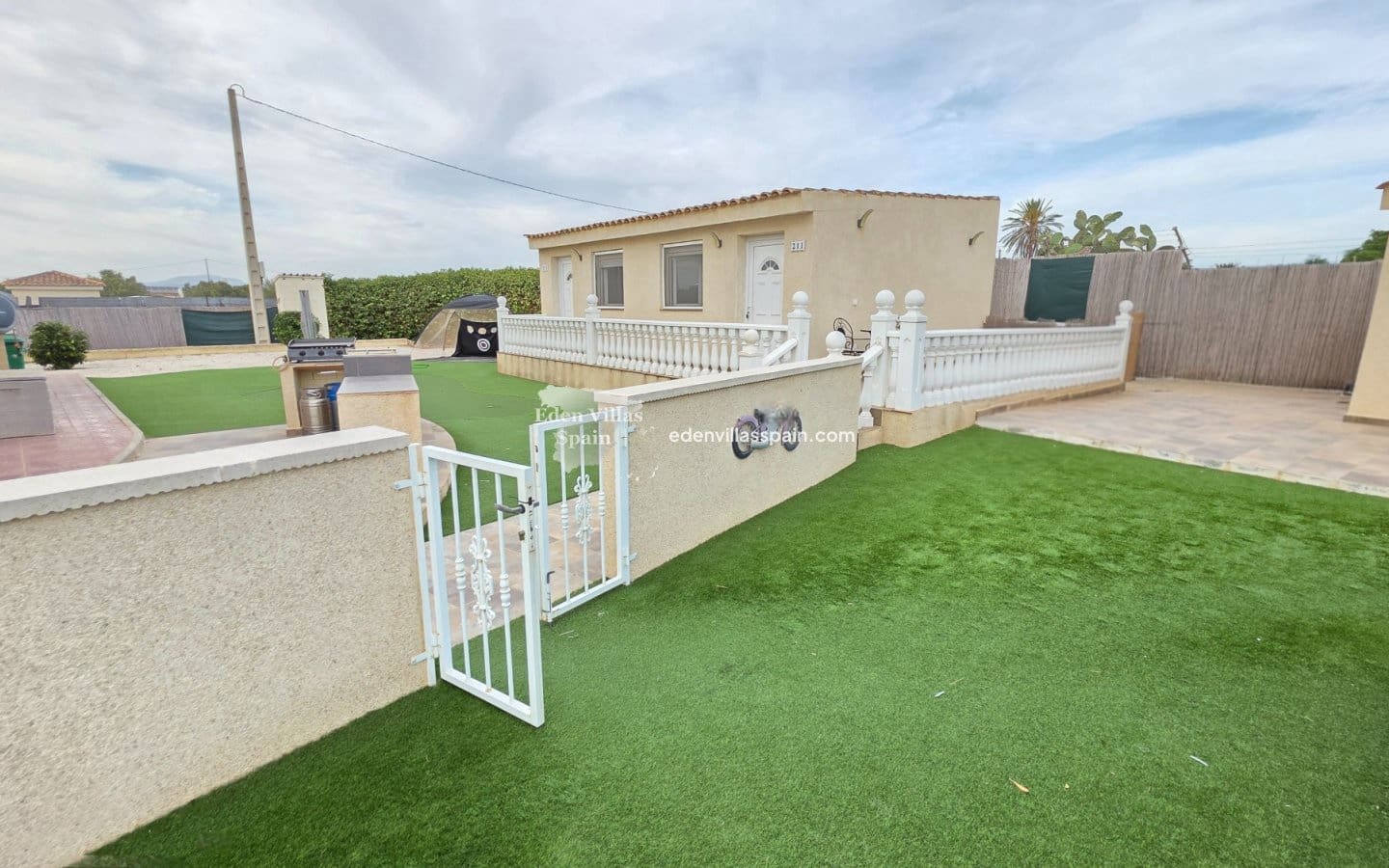 5 Zimmer Villa zu verkaufen in Santa Pola mit Pool - 520.000 € (Ref: 9207791)